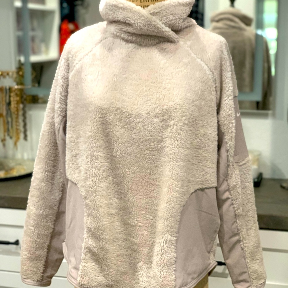 Nike fuzzy sweatshirt